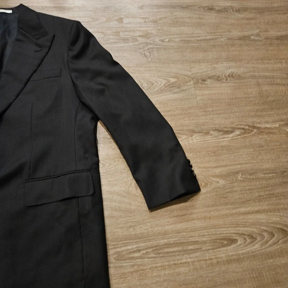 Valentino pre owned